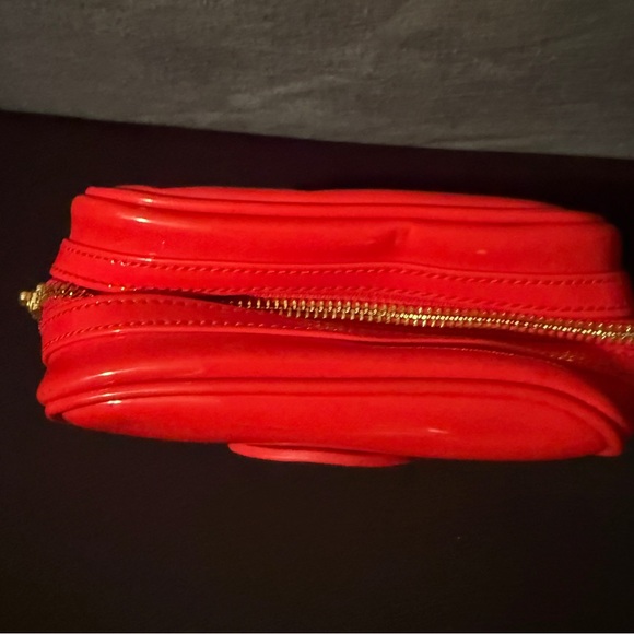 Tori Burch cosmetic bag - Picture 2 of 6